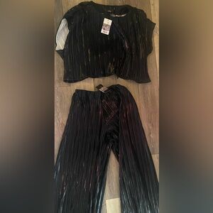 Amelias Black Pleated Crinkle Two-Piece Set-Womens dize S-NwT